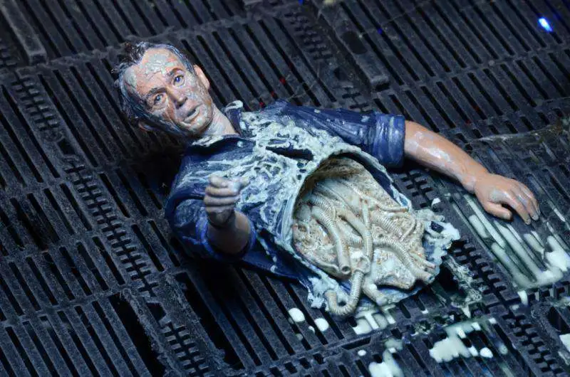 Cheapest ๐ NECA Aliens Series 5 Bisected Bishop with Egg & Facehugger Action Figure โญ 5 Cheapest ๐ NECA Aliens Series 5 Bisected Bishop with Egg & Facehugger Action Figure โญ - Image 3