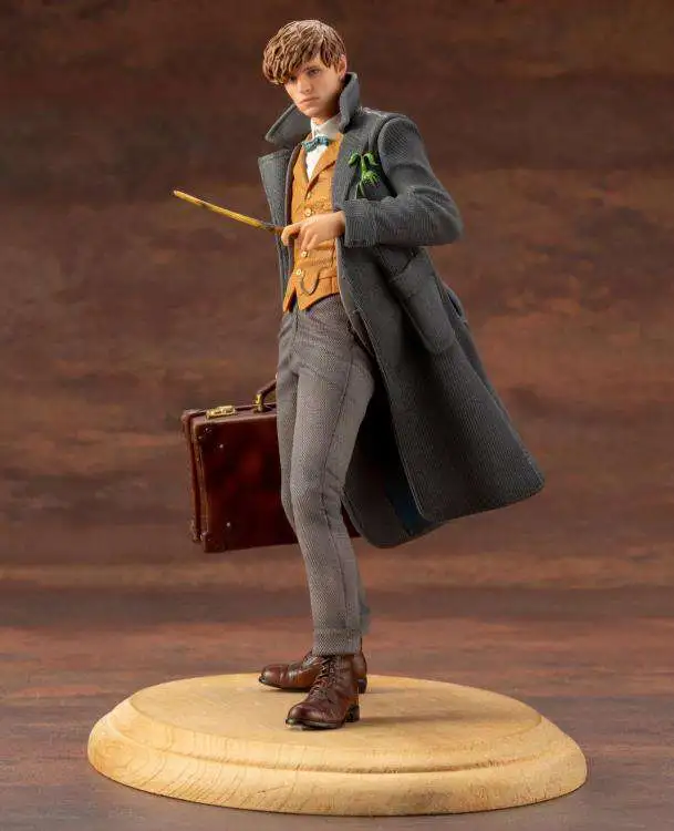 Cheapest π Harry Potter Fantastic Beasts: Crimes of Grindalwald ArtFX+ Newt Scamander 8-Inch Statue π 3 Cheapest π Harry Potter Fantastic Beasts: Crimes of Grindalwald ArtFX+ Newt Scamander 8-Inch Statue π