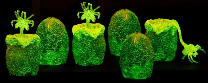 Cheapest 💯 NECA Aliens Glow-in-the-Dark Xenomorph Eggs in Carton Set Action Figure 👏 6 Cheapest 💯 NECA Aliens Glow-in-the-Dark Xenomorph Eggs in Carton Set Action Figure 👏 - Image 4