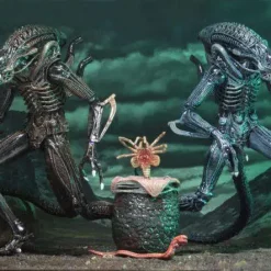 New ❤️ NECA Warrior BLUE & BROWN Aliens Set of Both Action Figures [Ultimate Versions] 🔔 -Harry Potter Sale Store ultimatealienwarriorset inset1